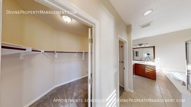 Building Photo - 381 Mesa Verde Park