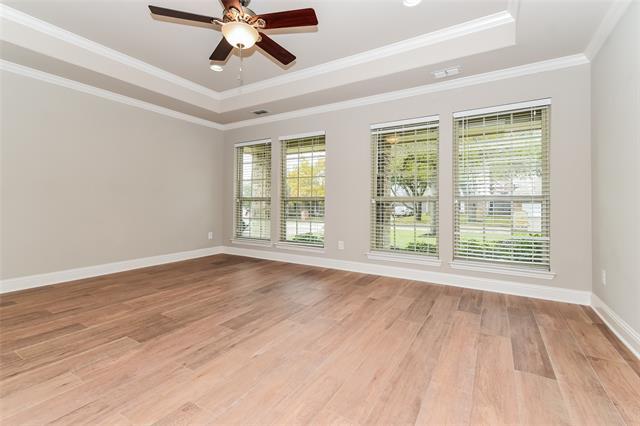 Building Photo - 309 Peachtree Ln