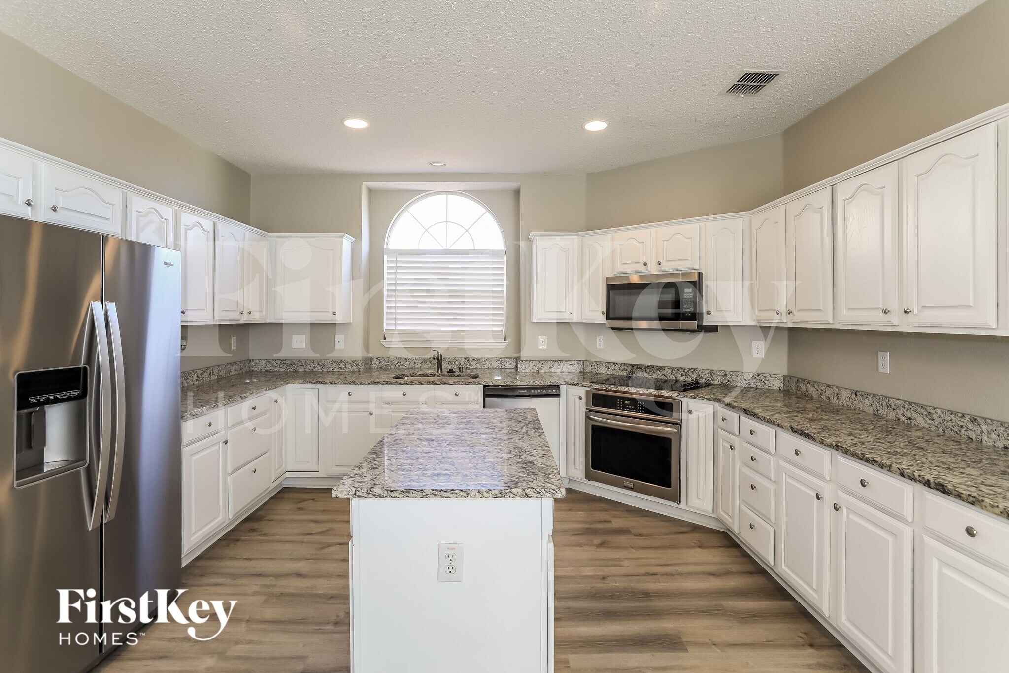 Building Photo - 5210 Orlando Cir