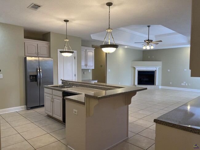 Building Photo - 104 Prestige Dr