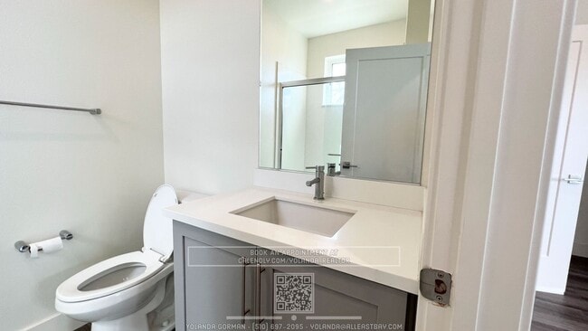 Building Photo - Modern Style and Sophistication, 2 En-Suite BR, 2.5 BA Townhouse with EV charging