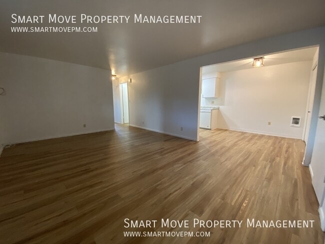 Building Photo - 2557 W Targee-