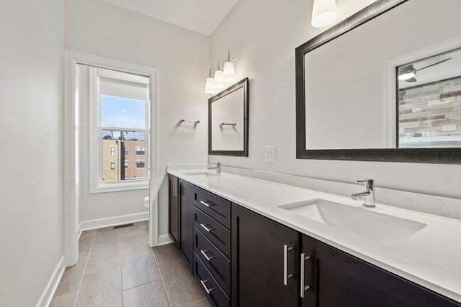 Building Photo - 297 Auden Ave