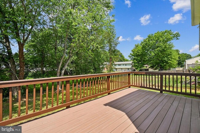 Building Photo - 8805 Bolero Ct