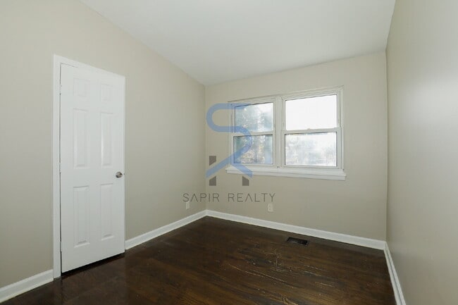 Building Photo - Move in before January 31st and get $100 OFF your rent for the first 3 months — PLUS a $250 Amazo...