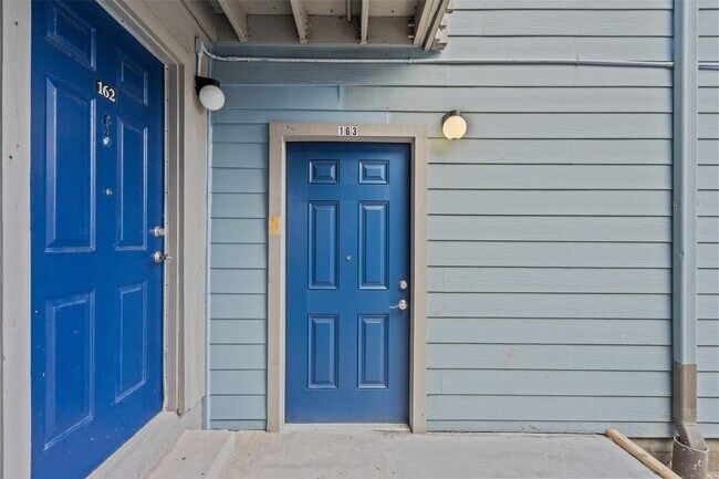 Primary Photo - 8100 Seawall Blvd