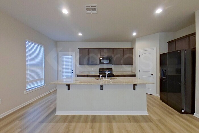 Building Photo - 129 Haygood Pt