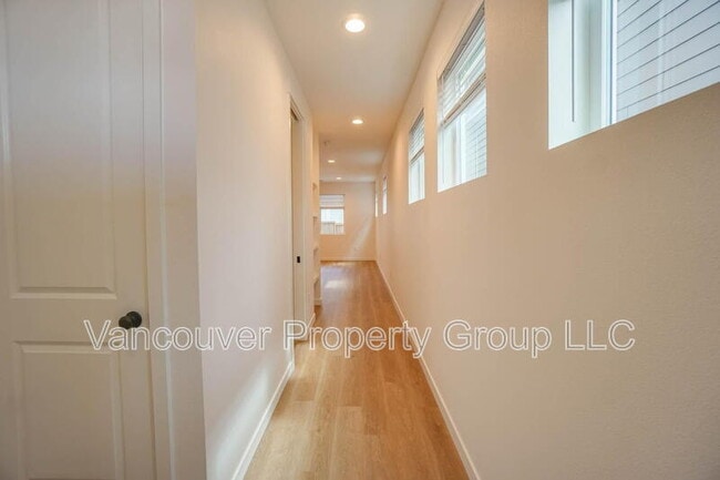 Building Photo - 1605 NE 180th Ave