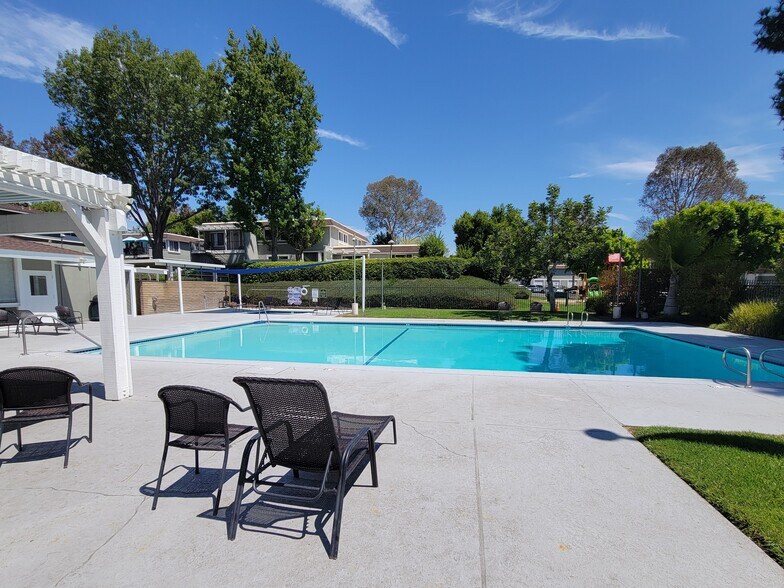 Community Pool - 23065 Via Pimiento
