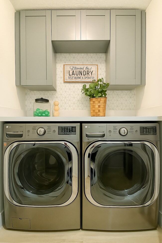 Building Photo - 1853 Shower Tree Way