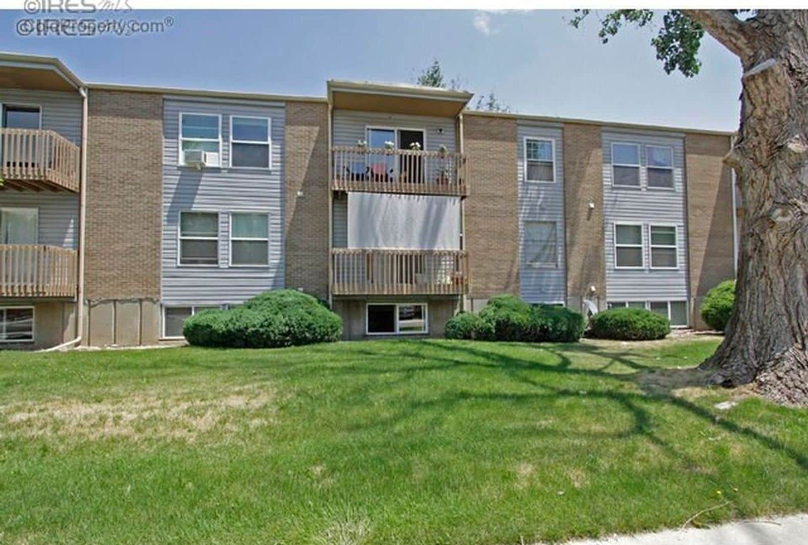 Building Photo - 1608 Cottonwood Dr