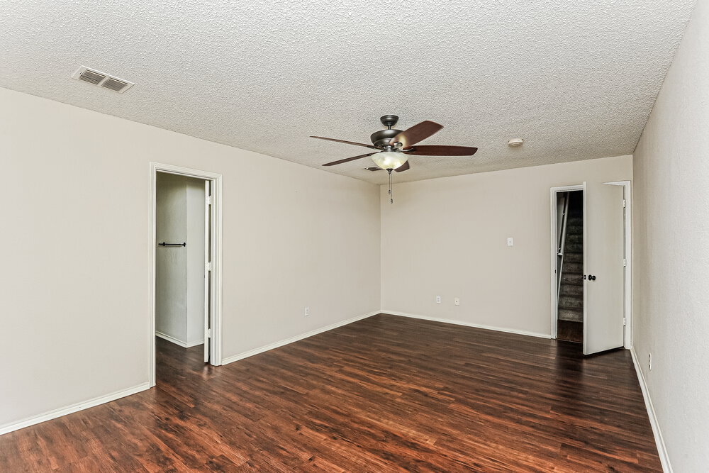 Building Photo - 8705 Stonebriar Ln