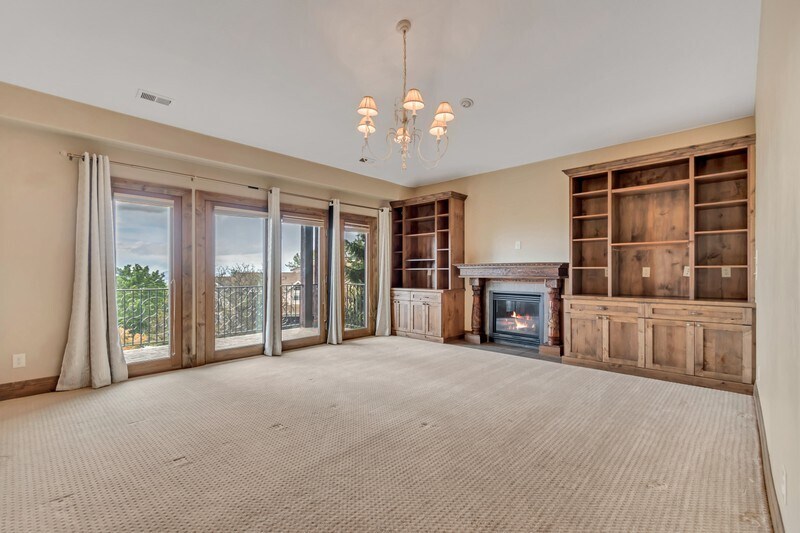 Building Photo - 3608 E Crest Mount Cir