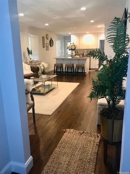 Building Photo - 9 North St