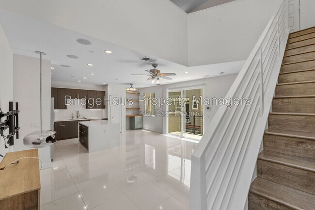 Building Photo - 7857 Inception Way
