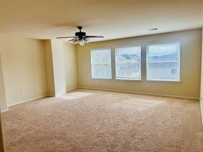 Building Photo - 10002 Nathans Cove