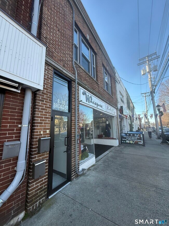 Building Photo - 8 S Broad St