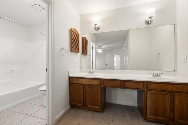 Building Photo - Beautiful Ranch in Pine Meadows | Water View