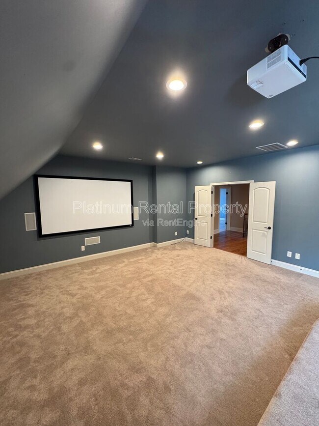 Building Photo - 1811 Traditions Way