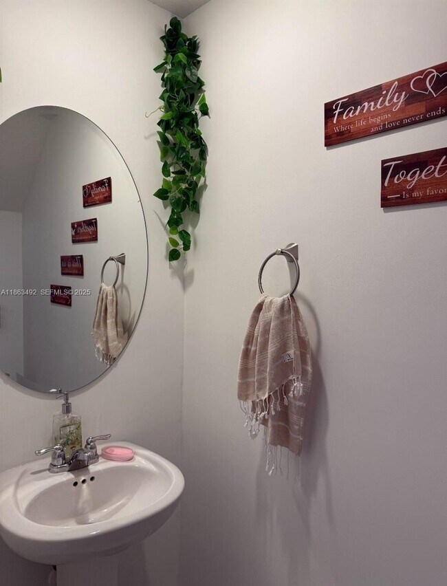 Building Photo - 29278 SW 163rd Ct