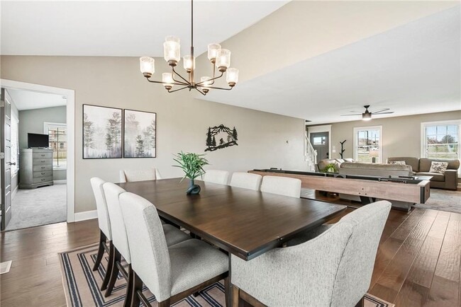 Building Photo - 5307 S Bellview Rd