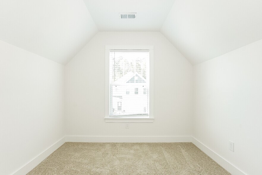 Building Photo - 1425 Feldspar Ct