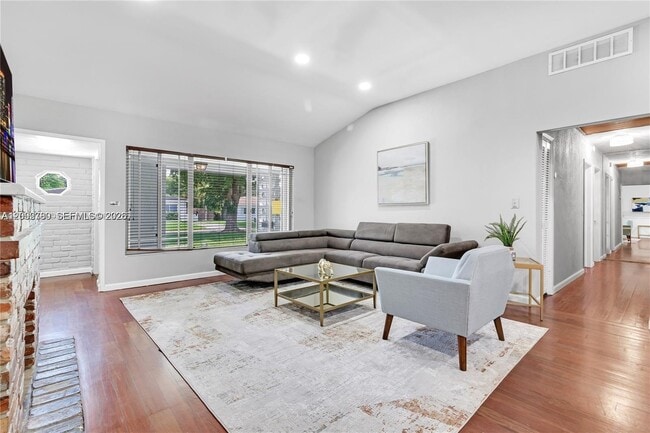 Building Photo - 460 NW 88th Terrace