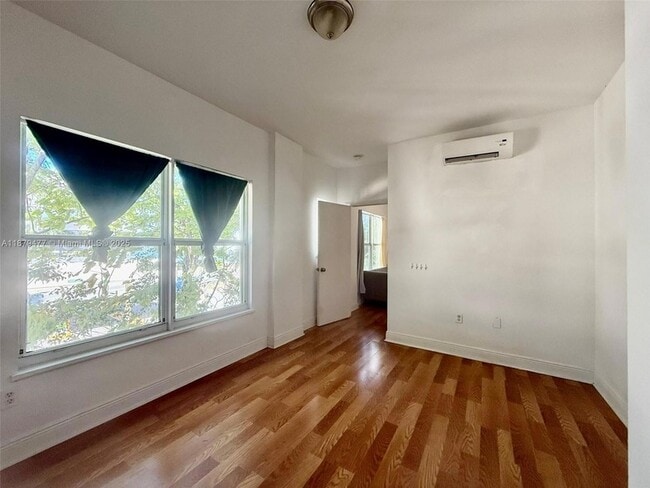 Building Photo - 4035 Meridian Ave