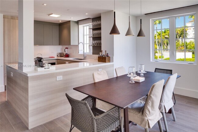 Building Photo - 19222 Fisher Island Dr