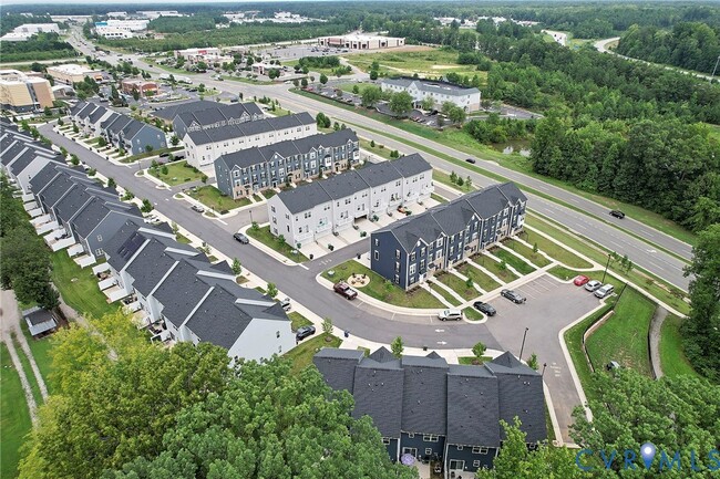 Building Photo - 11190 Winding Brook Terrace Dr