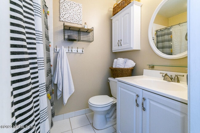 Building Photo - 2102 First St