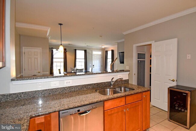 Building Photo - 2401 Rainswood Ln