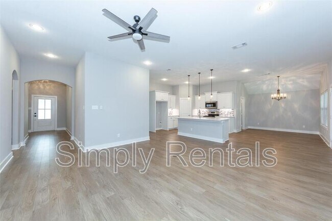 Building Photo - 5007 Peacock Ln