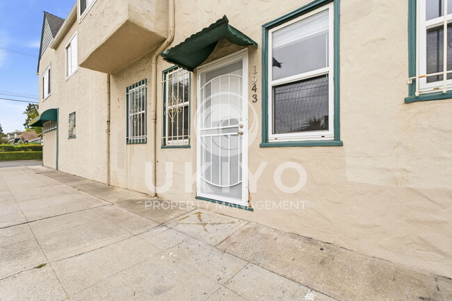 Building Photo - 1211 Francisco St