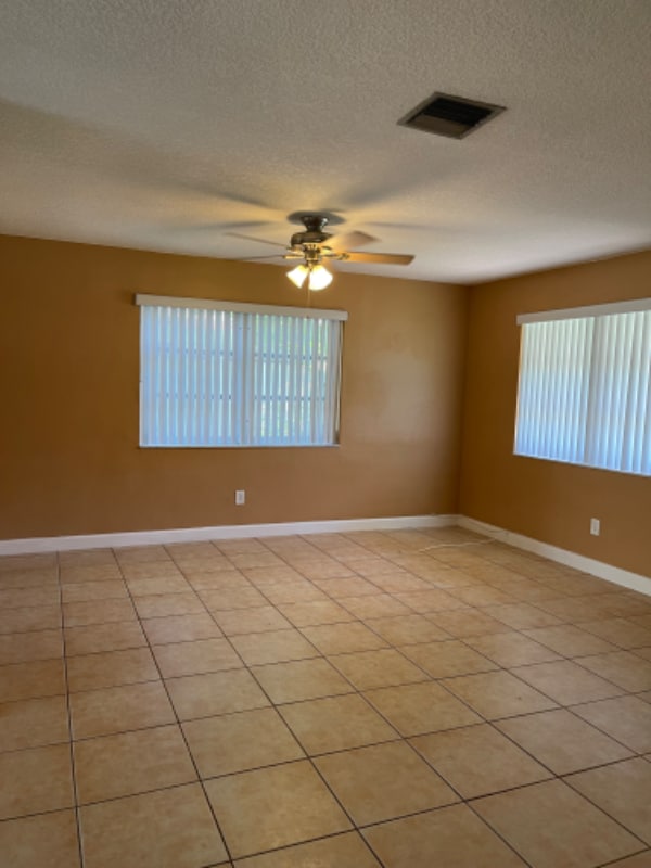 Building Photo - 2126 N 14th Ave