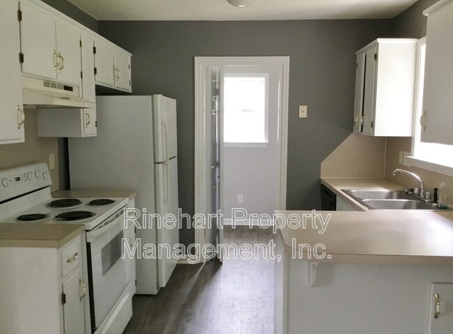 Building Photo - 1211 Colby Ave