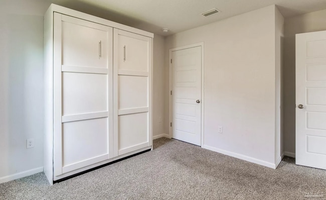 Building Photo - 9768 MilleeLoop