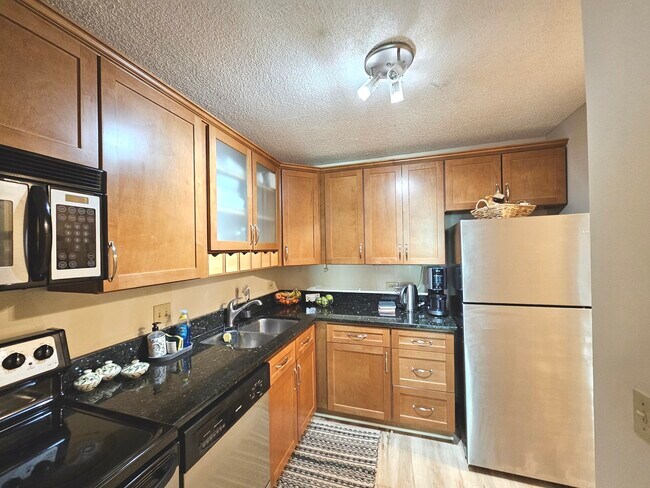 Building Photo - 440 N McClurg Ct