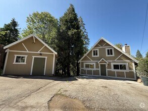 Building Photo - Bellahomes By NCL LLC - Unit 2