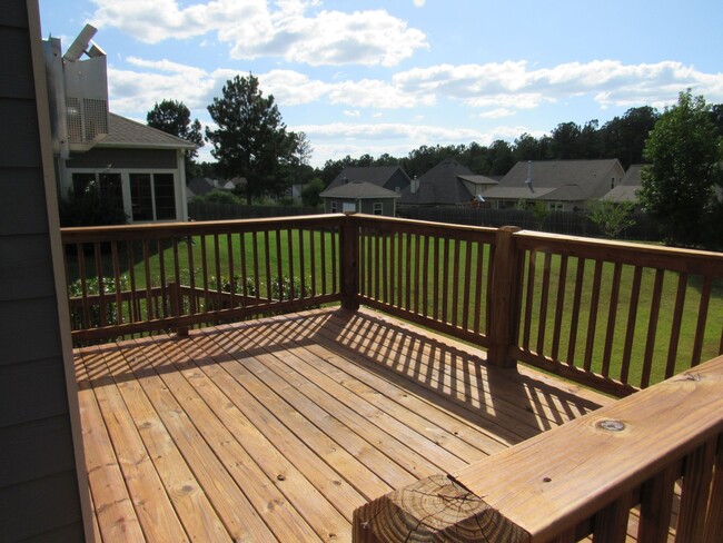Building Photo - 285 Solamere Ln