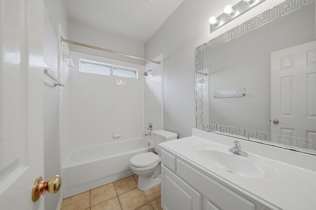 Building Photo - 1631 Crescent Shores Ln