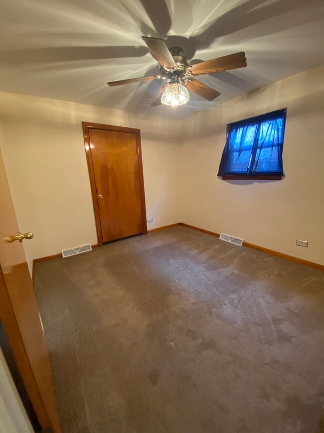 Building Photo - 4517 Cracow Ave