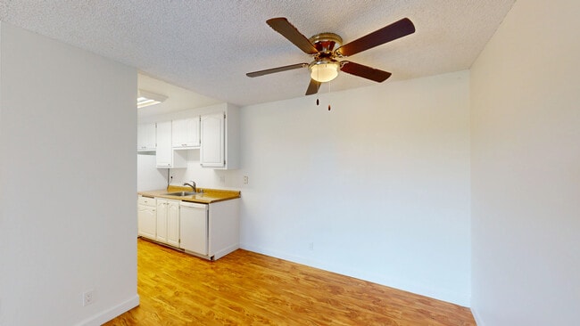 Building Photo - 445 Ignacio Blvd