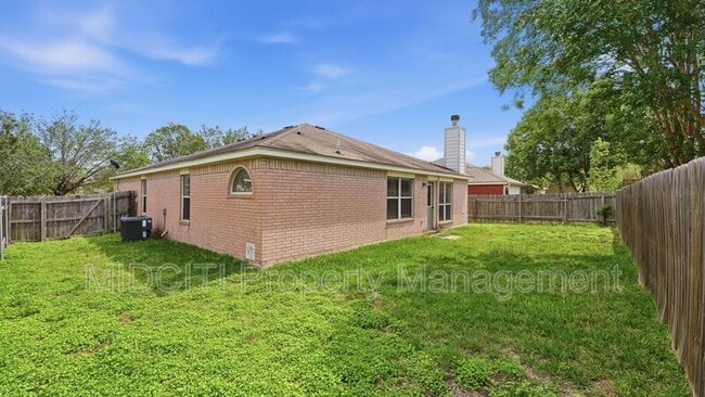 Building Photo - 137 Jerry Lees Trail