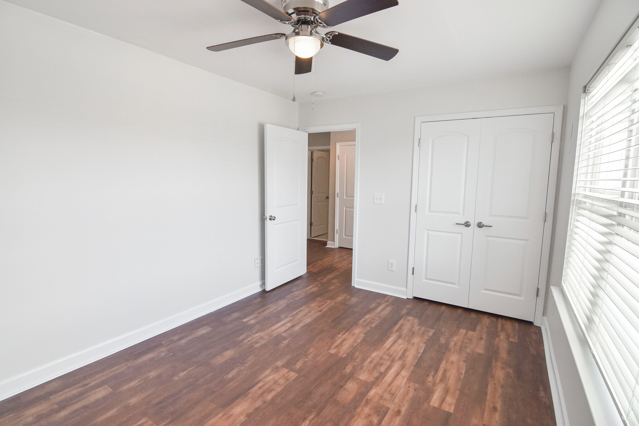 Building Photo - 2913 White Willow Rd