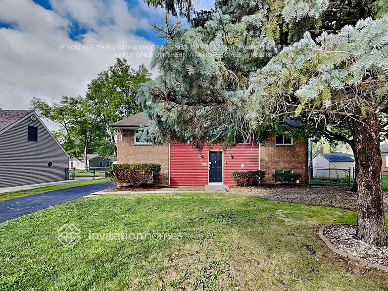 Building Photo - 189 N Pinecrest Rd
