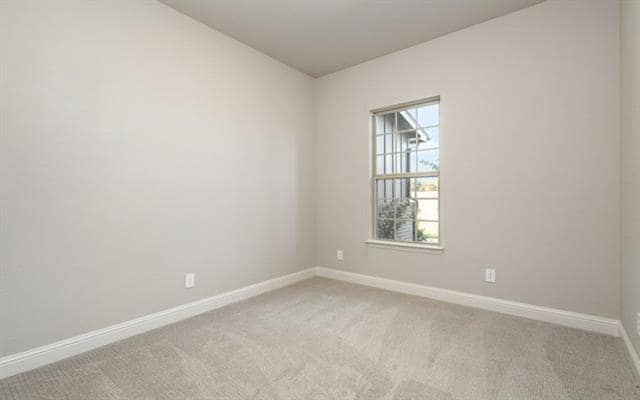 Building Photo - 750 Serenity Ln