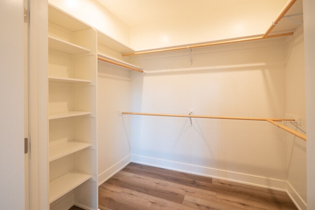 Building Photo - 120 Richardson St