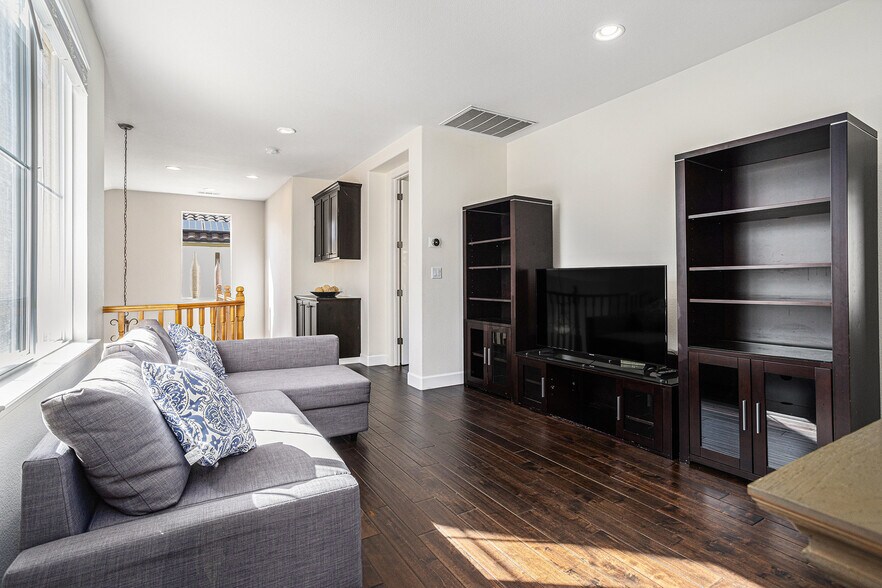 Building Photo - 2580 Harlow Ln