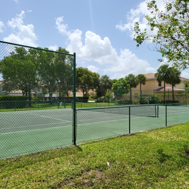 Building Photo - 509 Alejandro Ln